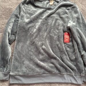Secret Treasures Soft Gray Fleece Top